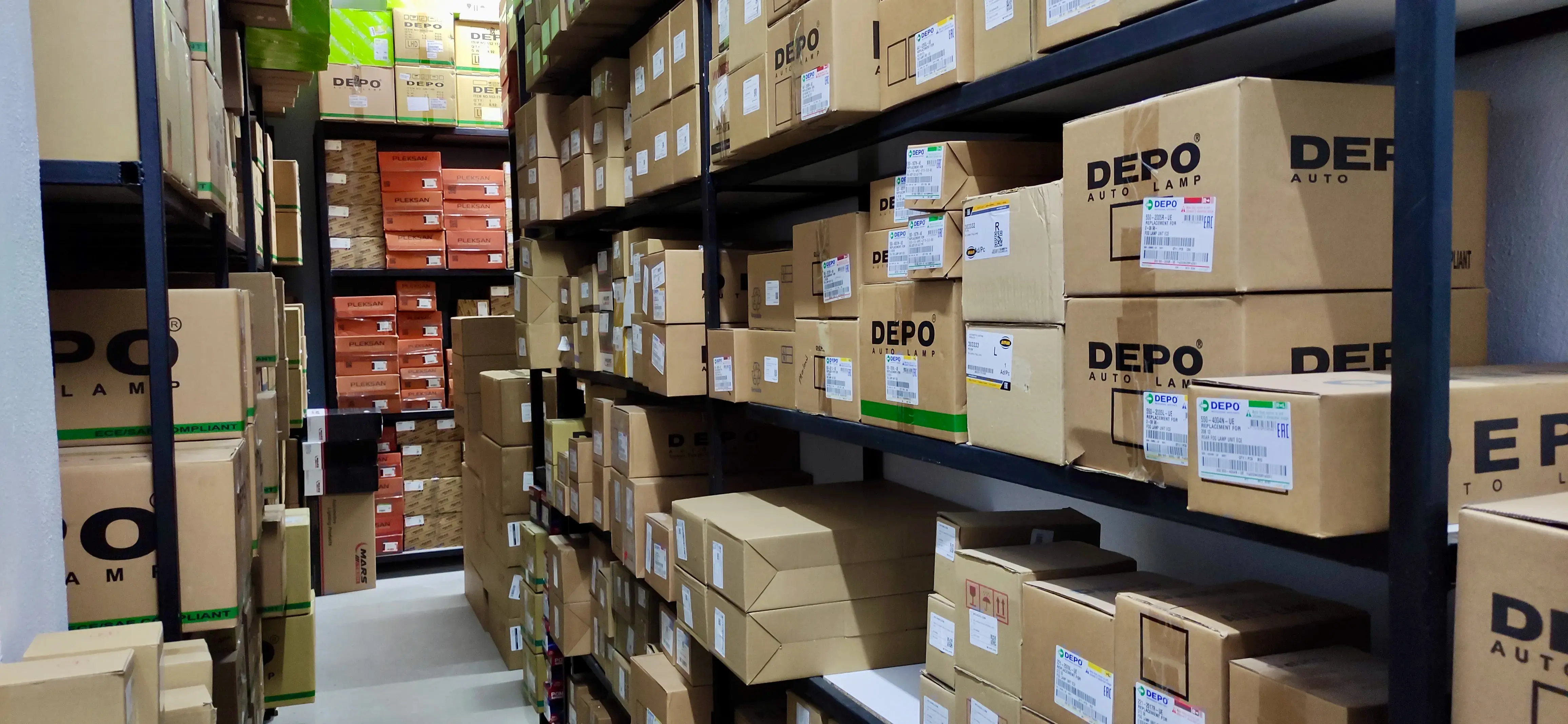 Marland Otomotiv Depo Alanı